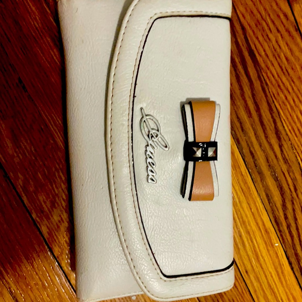 Guess wallet